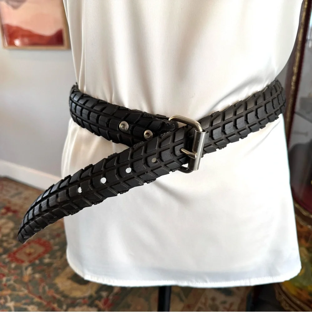 Vintage Tire Black Belt